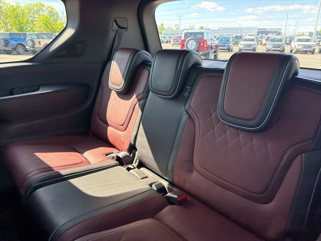 Used 2025 INFINITI QX80 Autograph AWD/4WD image 18
