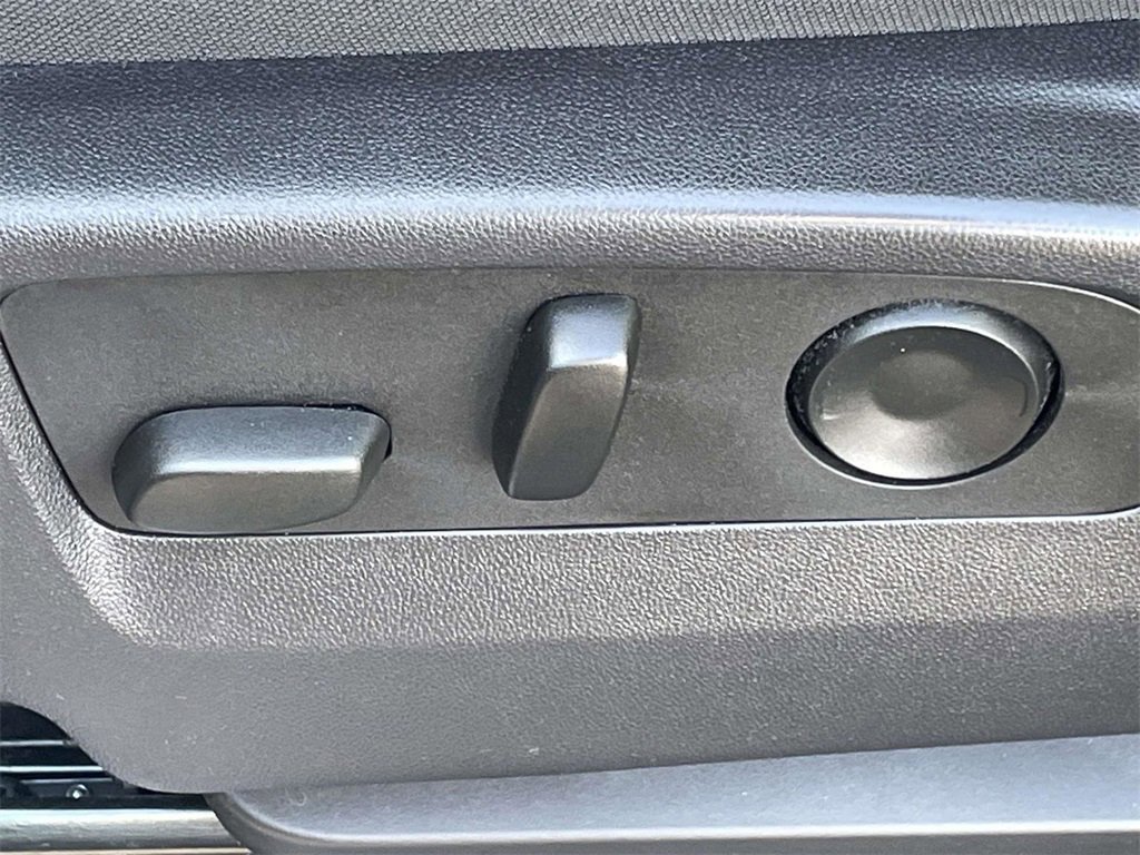 Used 2024 GMC Sierra 1500 Elevation image 14