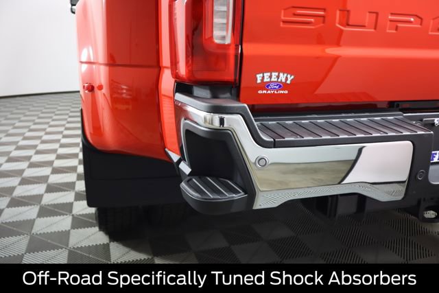 Certified 2026 Ford F450 Lariat w/ Lariat Ultimate Package AWD/4WD image 36