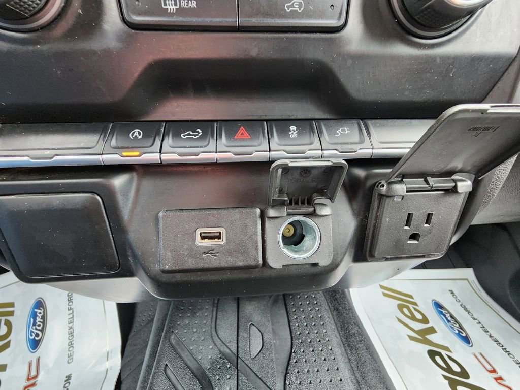 Used 2020 Chevrolet Silverado 1500 Custom w/ Custom Value Package image 21