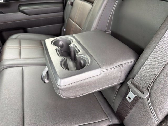 Used 2024 Chevrolet Silverado 3500 High Country w/ Technology Package AWD/4WD image 18