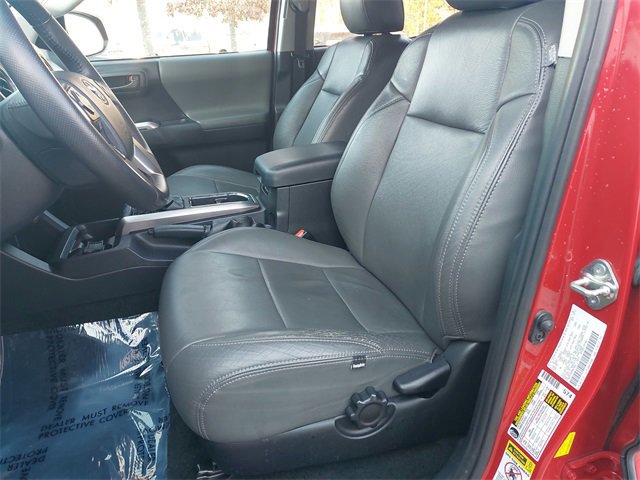 Used 2017 Toyota Tacoma SR5 w/ Tow Package image 15