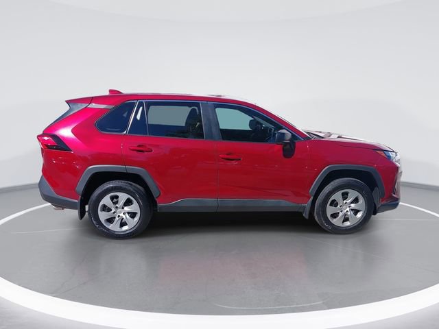 Used 2023 Toyota RAV4 LE FWD image 6