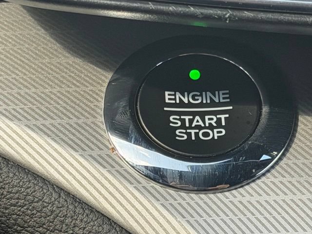 Certified 2020 Ford Explorer XLT w/ Equipment Group 202A AWD/4WD image 19