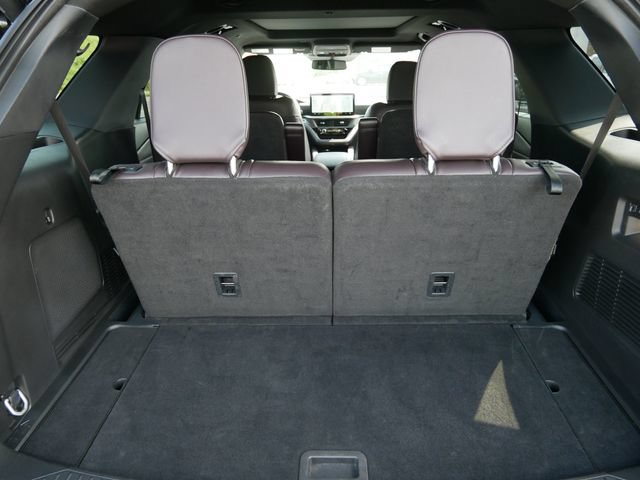 Certified 2025 Ford Explorer Platinum w/ LUX Leather Package AWD/4WD image 6