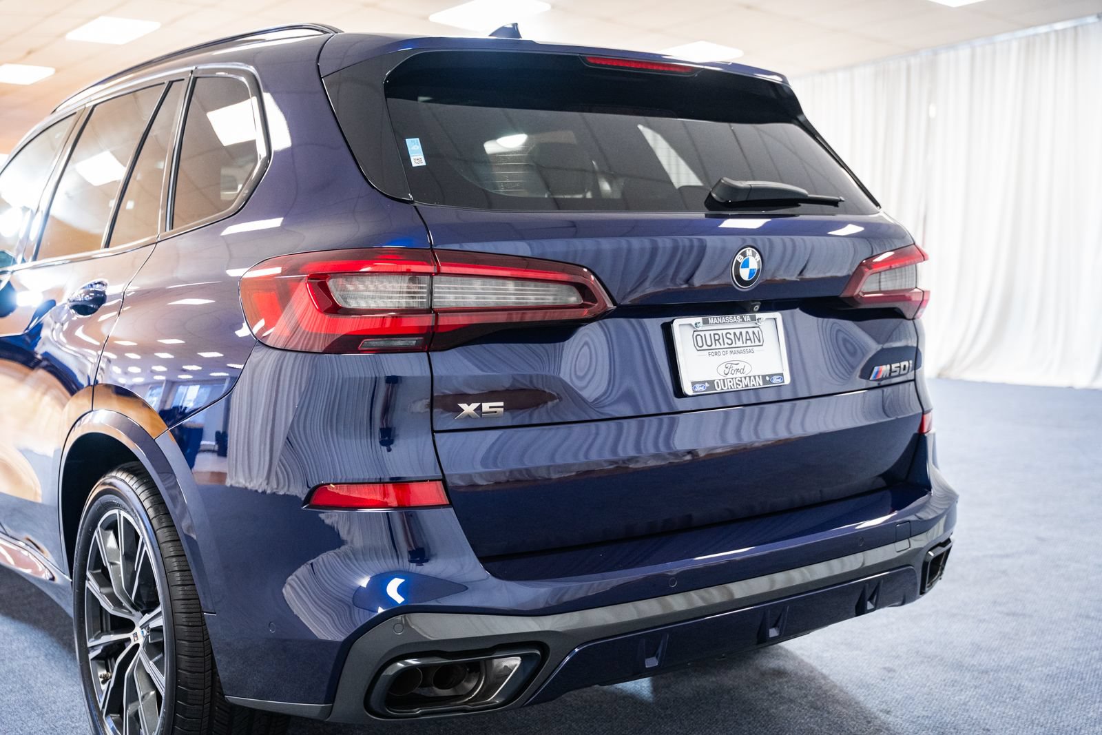 Used 2022 BMW X5 M50i w/ Premium Package AWD/4WD image 5