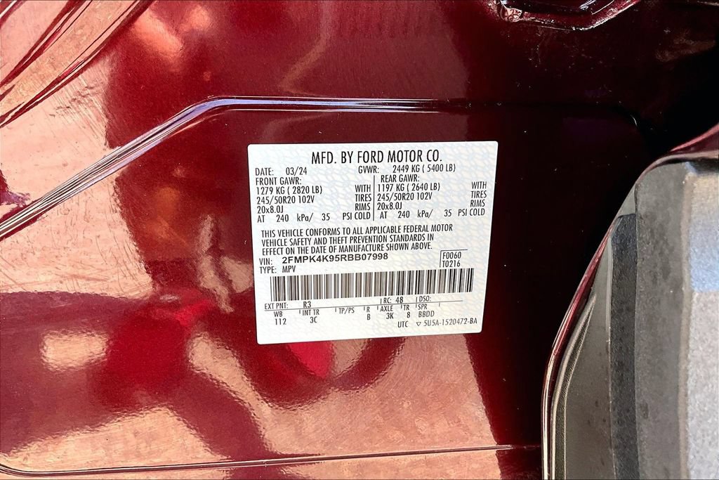 Certified 2024 Ford Edge Titanium AWD/4WD image 35