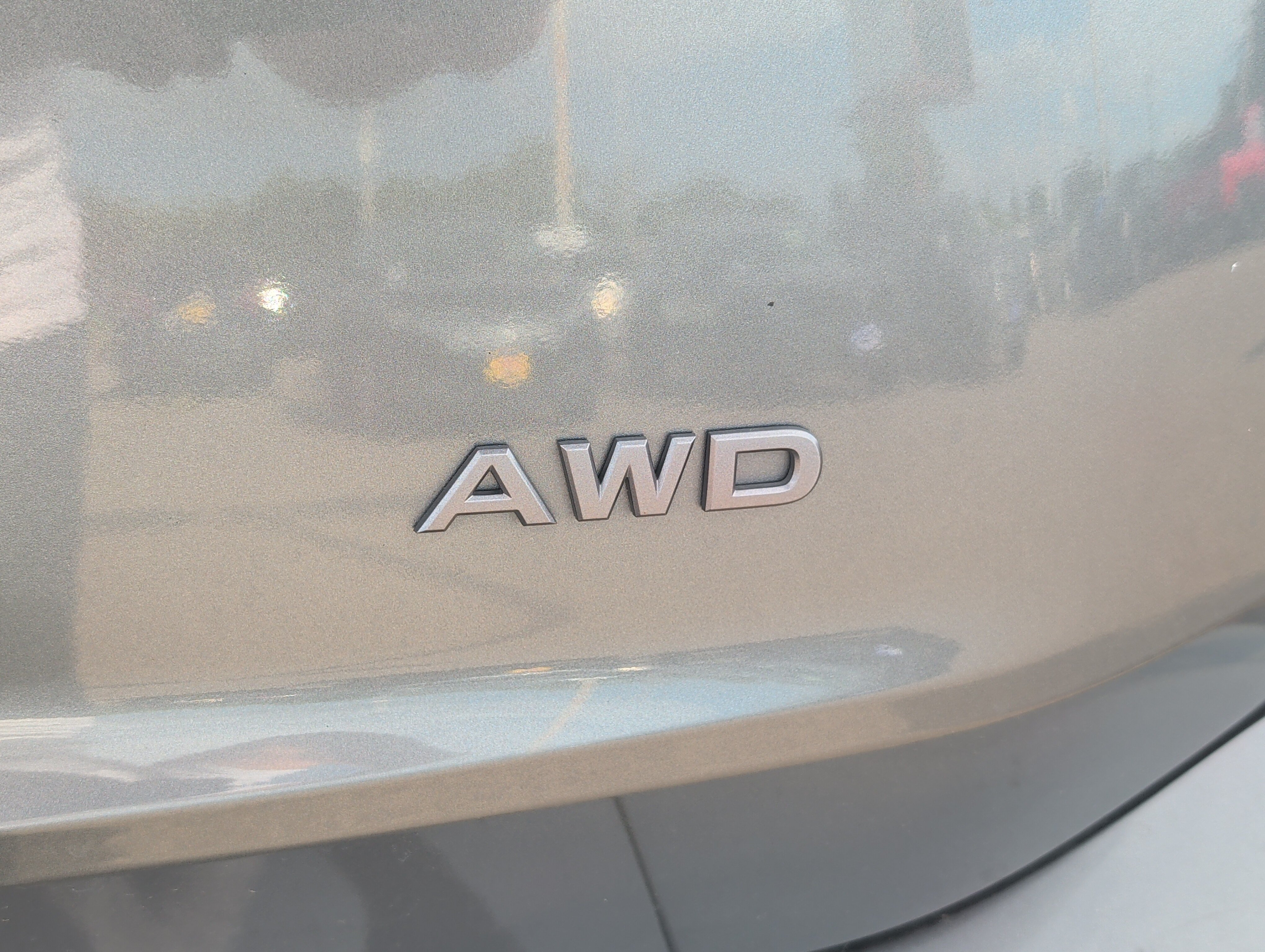 Used 2024 Nissan Rogue S AWD/4WD image 7