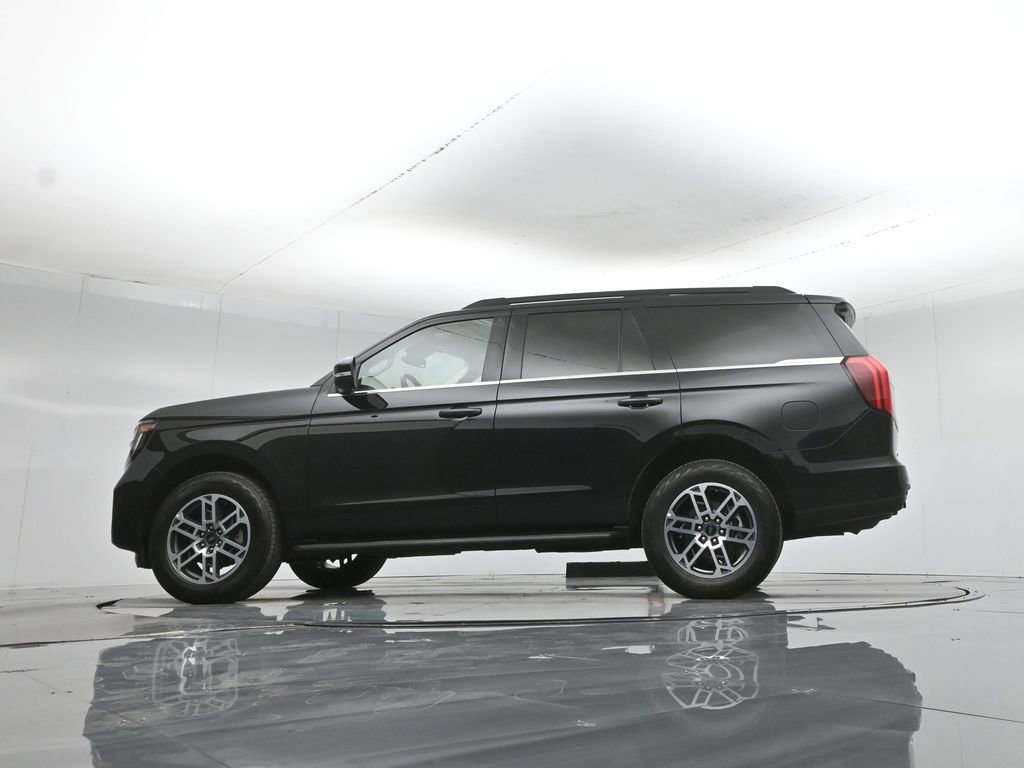 Certified 2025 Ford Expedition Active AWD/4WD image 59