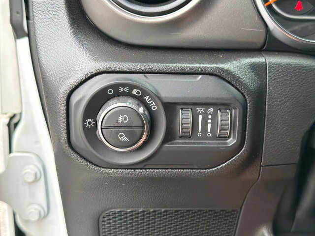 Used 2022 Jeep Gladiator Sport AWD/4WD image 34