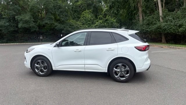 Certified 2023 Ford Escape ST-Line w/ Tech Pack #1 AWD/4WD image 4