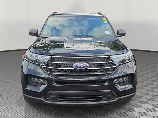 Certified 2023 Ford Explorer XLT RWD image 2