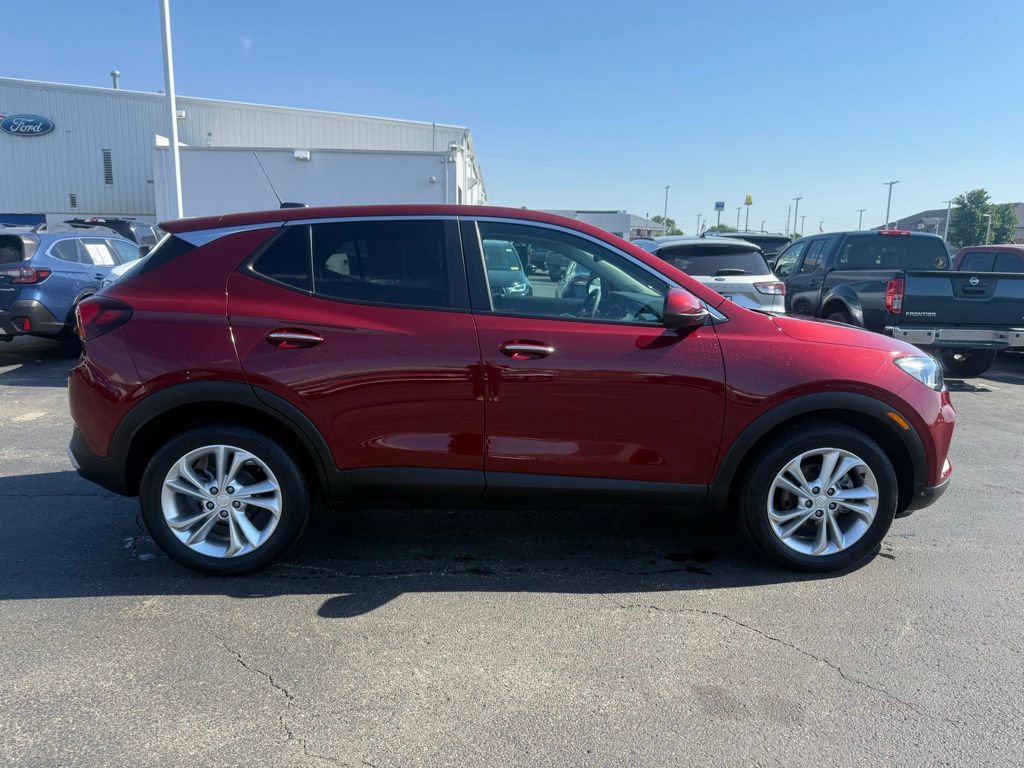 Used 2023 Buick Encore GX Preferred w/ Cold Weather Comfort Package FWD image 3
