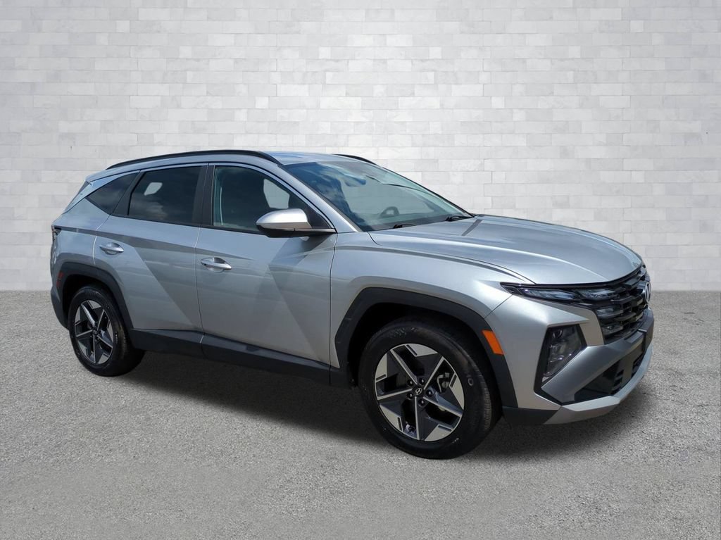 Used 2026 Hyundai Tucson SEL FWD image 2