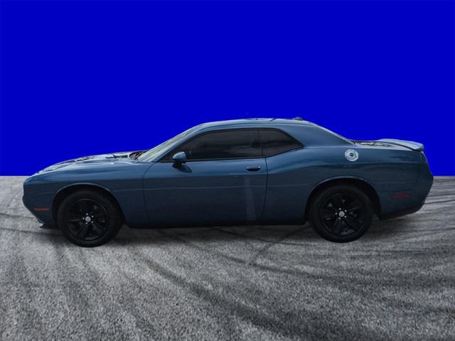 Used 2020 Dodge Challenger SXT w/ Driver Convenience Group image 2