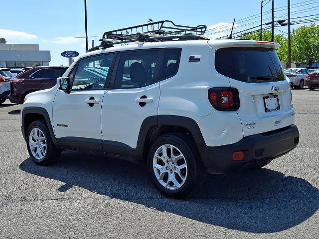 Used 2018 Jeep Renegade Latitude w/ Popular Equipment Group AWD/4WD image 4