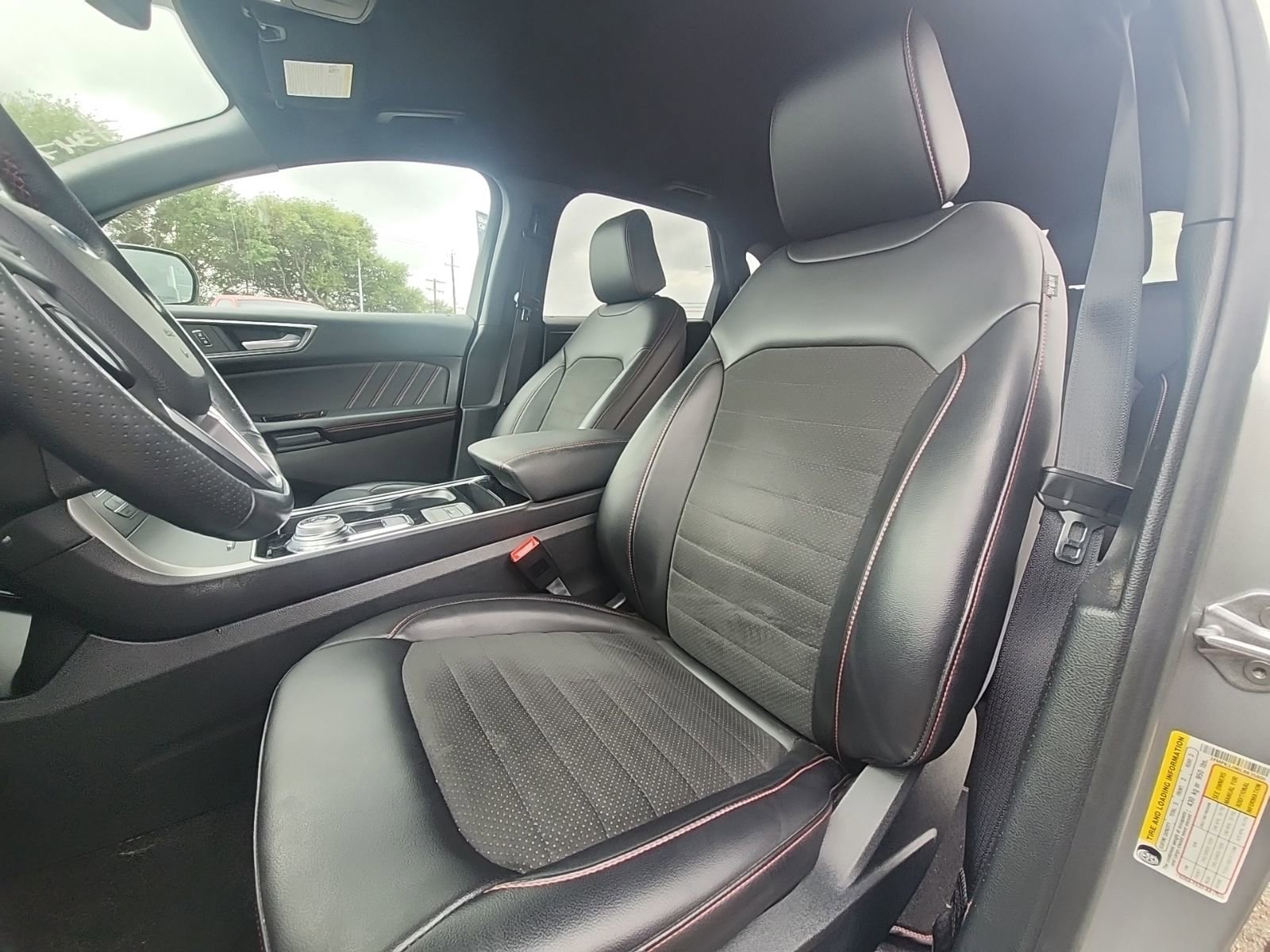 Certified 2020 Ford Edge ST-Line FWD image 7