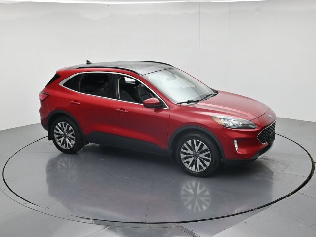 Certified 2022 Ford Escape Titanium w/ Class II Trailer Tow Package AWD/4WD image 41