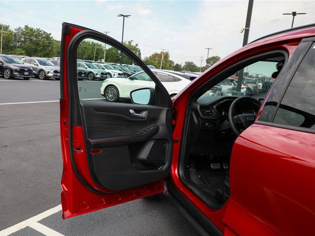 Certified 2024 Ford Escape ST-Line w/ Tech Pack #1 AWD/4WD image 19