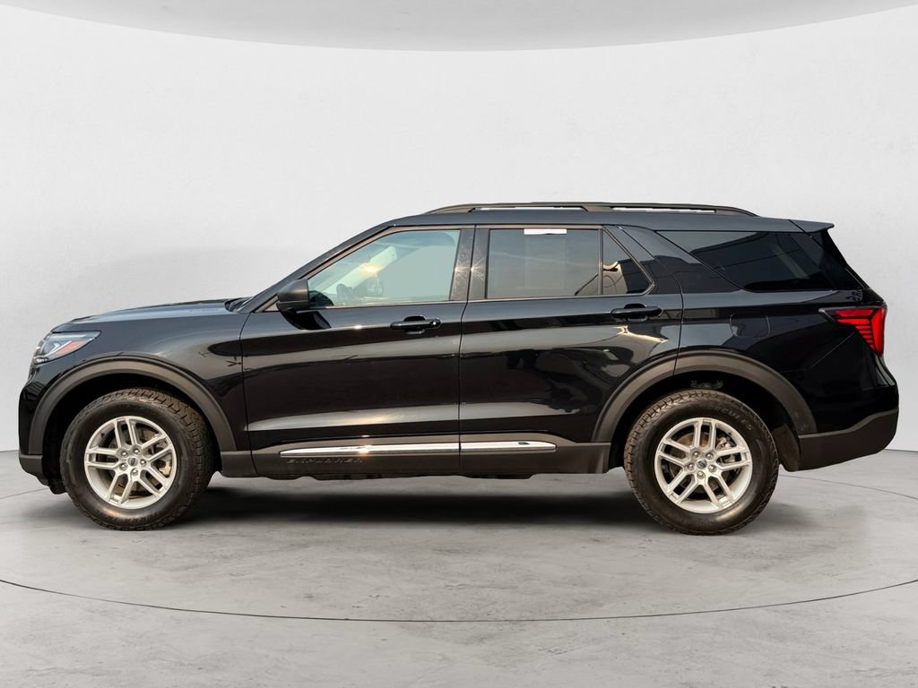 Certified 2025 Ford Explorer Active AWD/4WD image 8