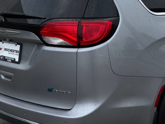 Used 2019 Chrysler Pacifica Touring Plus FWD image 41