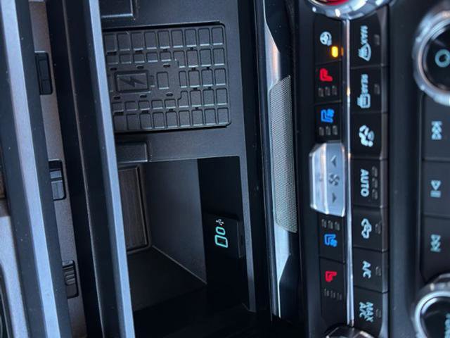 Certified 2024 Ford F450 Platinum w/ FX4 Off-Road Package image 26