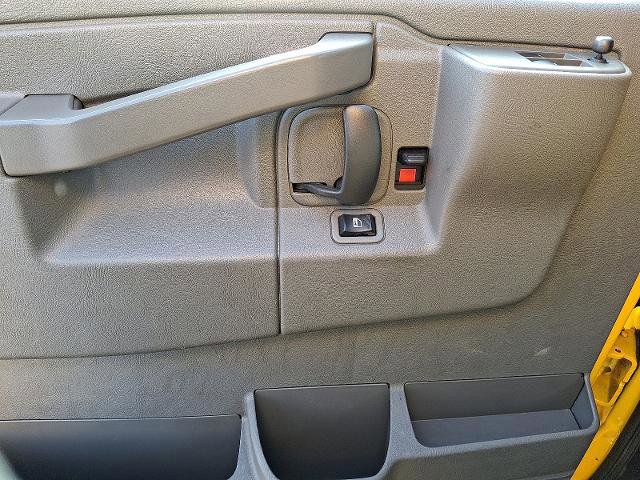 Used 2021 GMC Savana 3500 Extended w/ Power Convenience Package image 11