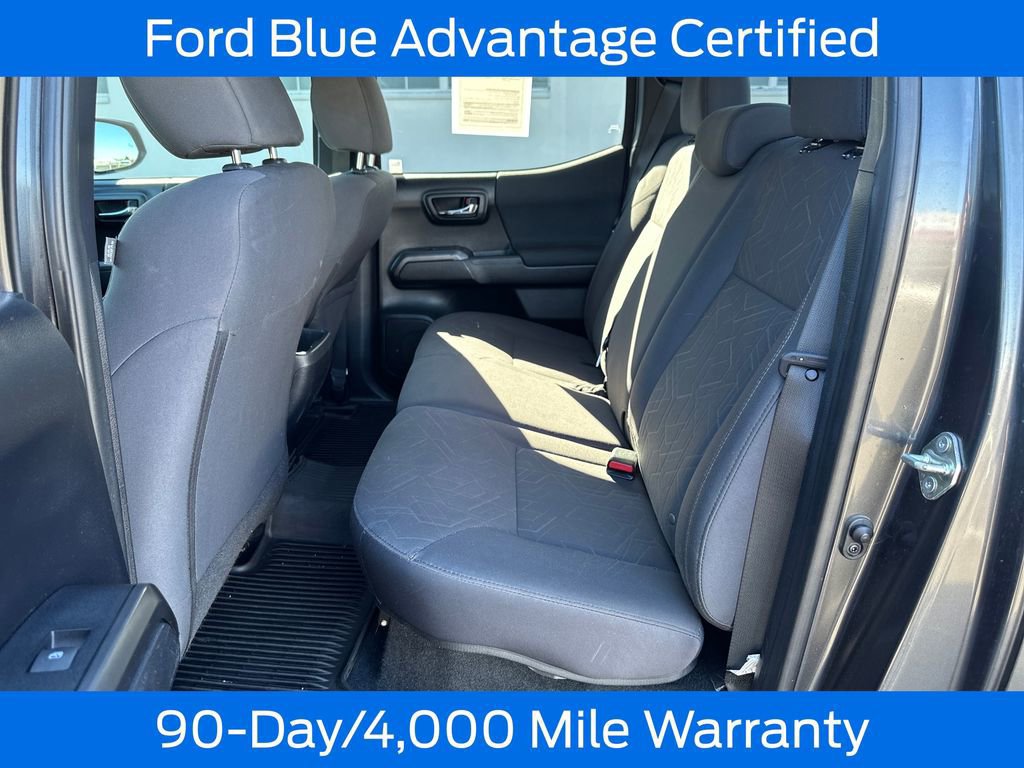 Used 2017 Toyota Tacoma TRD Off-Road w/ Premium & Technology Package image 15