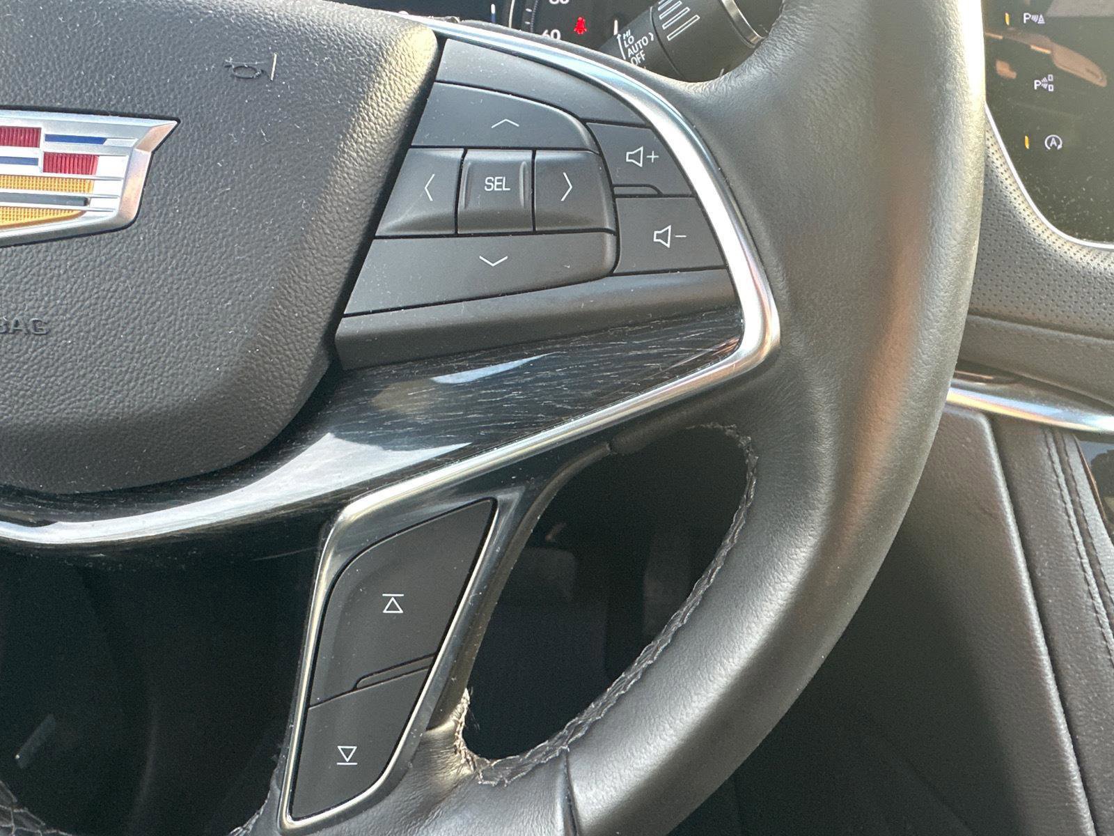 Used 2022 Cadillac XT5 Premium Luxury w/ Technology Package image 20