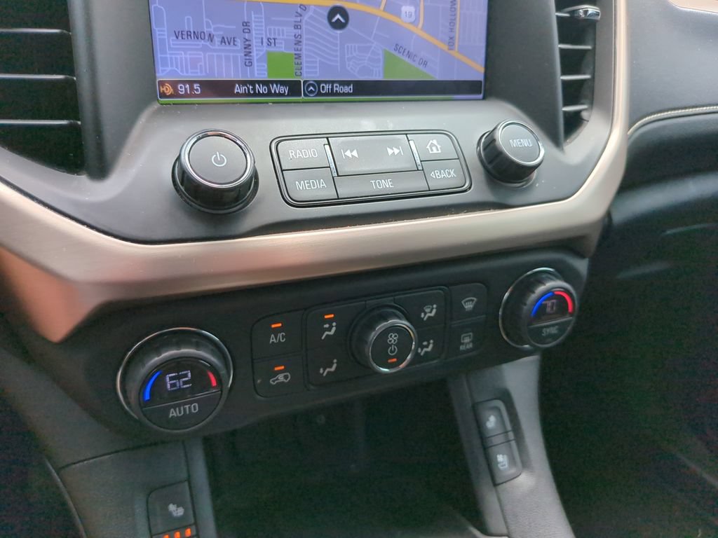 Used 2018 GMC Acadia Denali w/ Technology Package FWD image 24