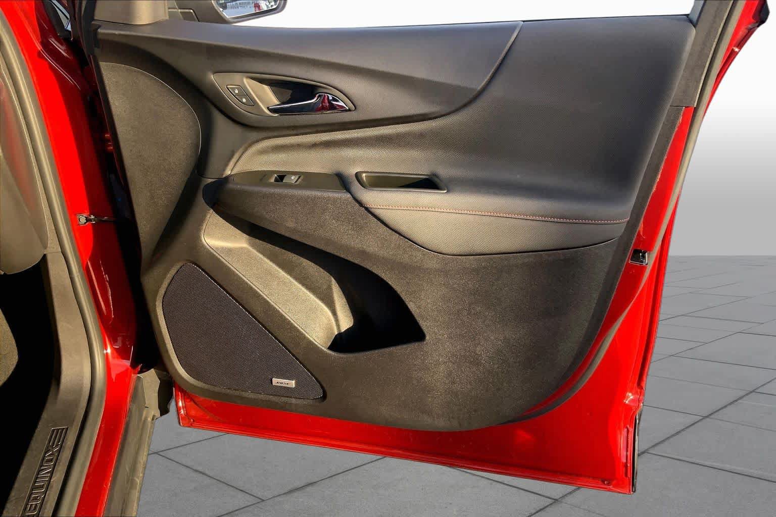 Used 2024 Chevrolet Equinox RS w/ RS Leather Package FWD image 21