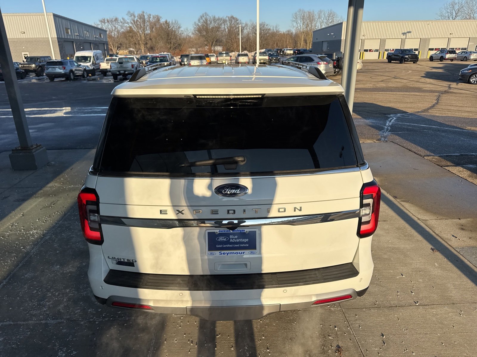 Certified 2023 Ford Expedition Limited image 3