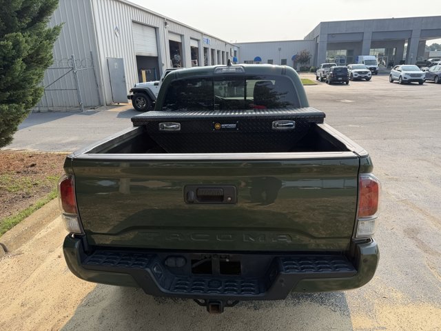 Used 2022 Toyota Tacoma TRD Off-Road w/ Technology Package AWD/4WD image 5
