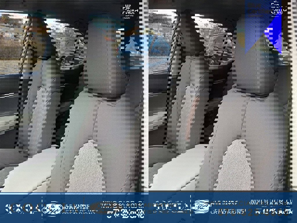 Used 2019 Toyota Camry LE image 15