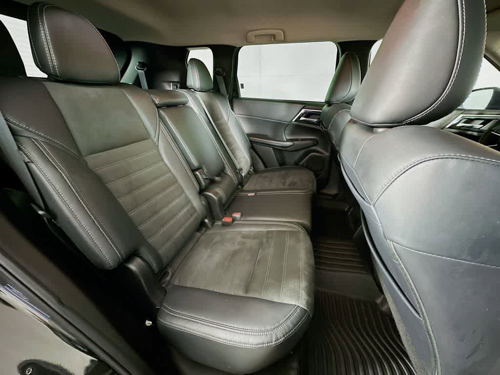 Used 2023 Mitsubishi Outlander SE FWD image 31