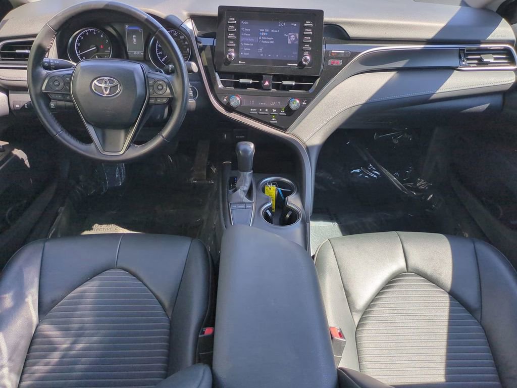 Used 2023 Toyota Camry SE image 15