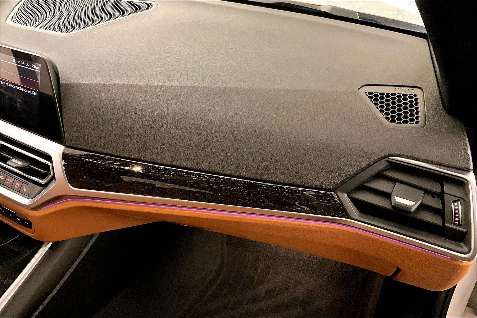 Used 2022 BMW 330i xDrive 330i xDrive w/ Driving Assistance Package image 15