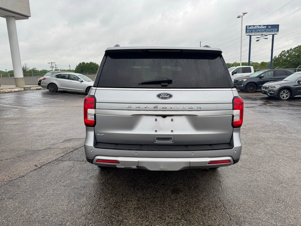 Certified 2024 Ford Expedition XLT AWD/4WD image 6