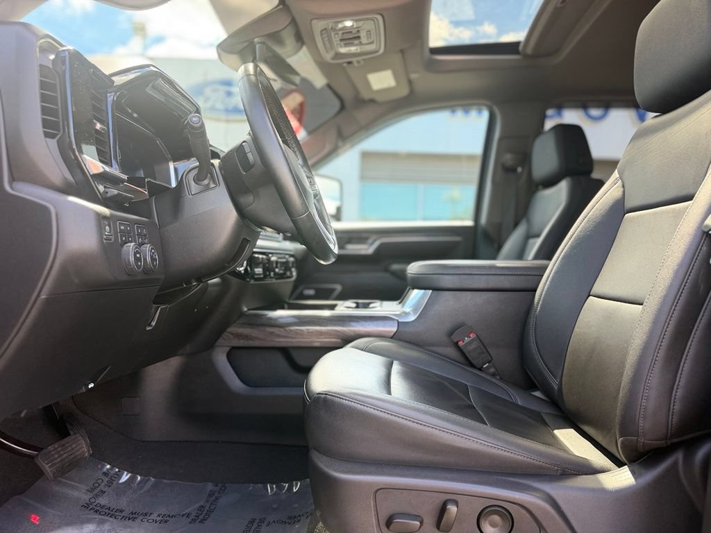 Used 2025 Chevrolet Silverado 2500 LTZ w/ Trail Boss Package AWD/4WD image 15
