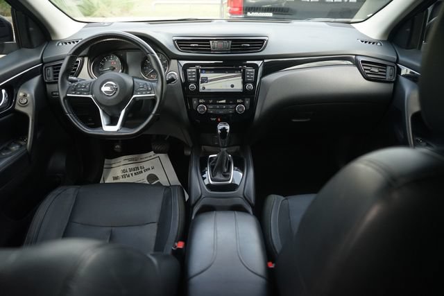 Used 2018 Nissan Rogue Sport SL w/ SL Premium Package FWD image 21