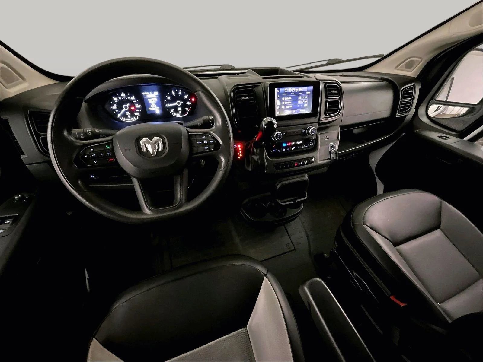 Used 2023 RAM ProMaster 3500 FWD image 5