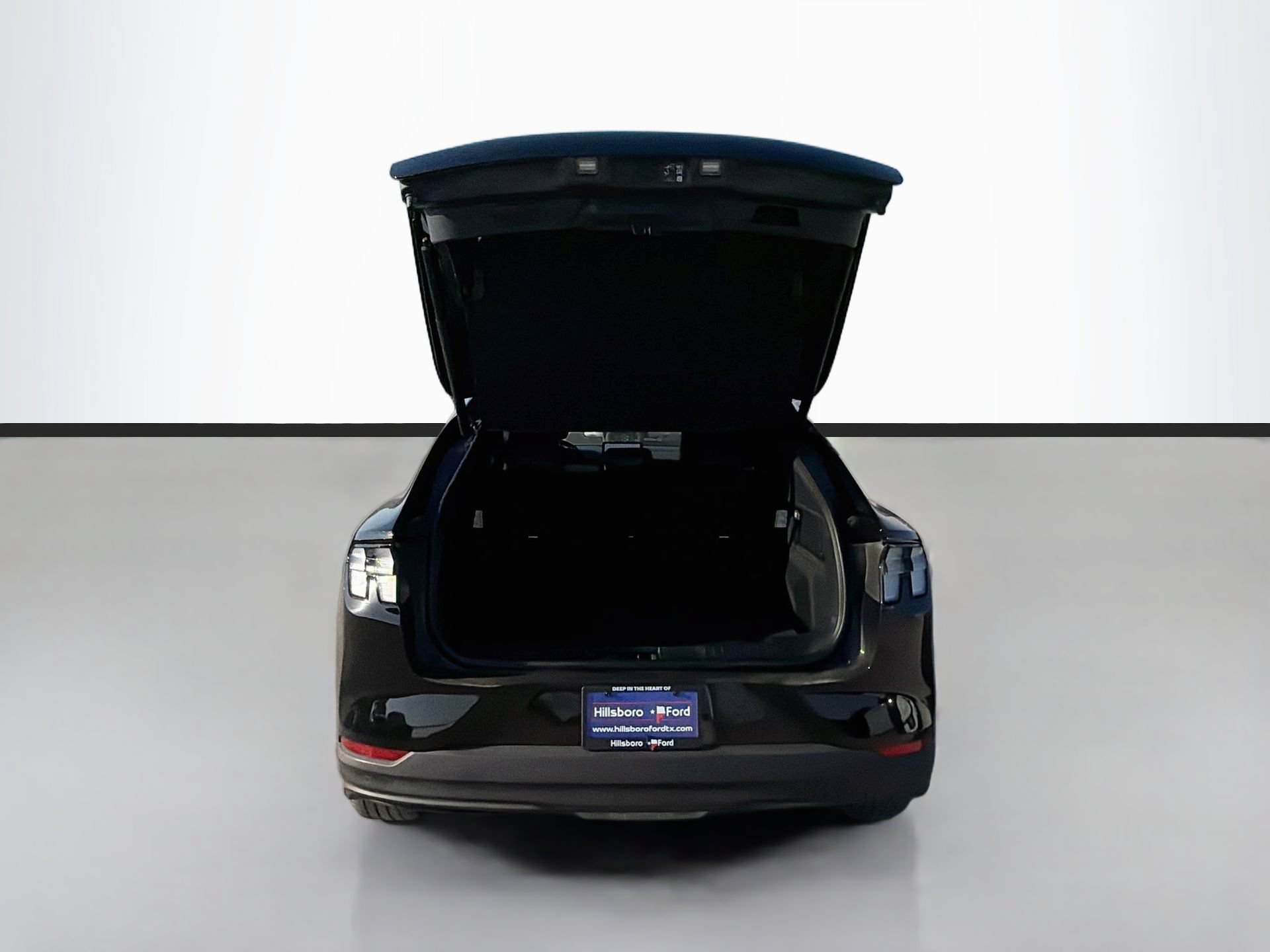 Certified 2025 Ford Mustang Mach-E Premium AWD/4WD image 26