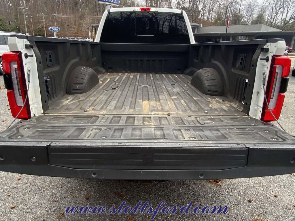 Certified 2024 Ford F350 Platinum AWD/4WD image 8