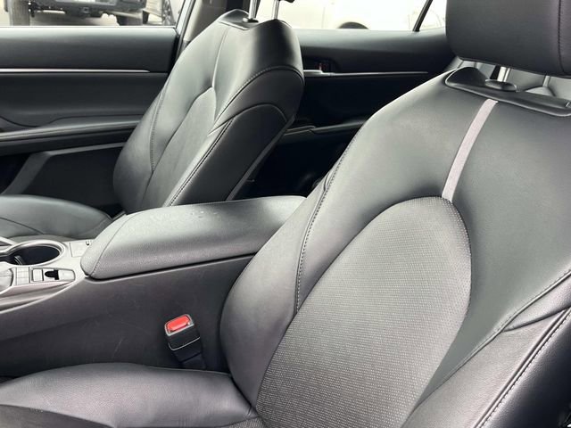 Used 2023 Toyota Camry XSE image 28