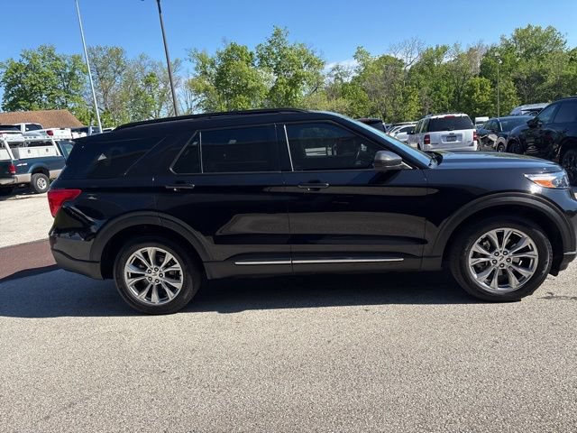 Certified 2024 Ford Explorer XLT w/ Equipment Group 202A AWD/4WD image 17
