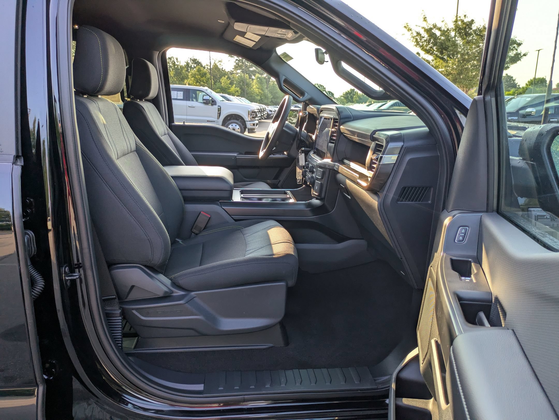 Certified 2025 Ford F150 STX w/ LOBO Package AWD/4WD image 39