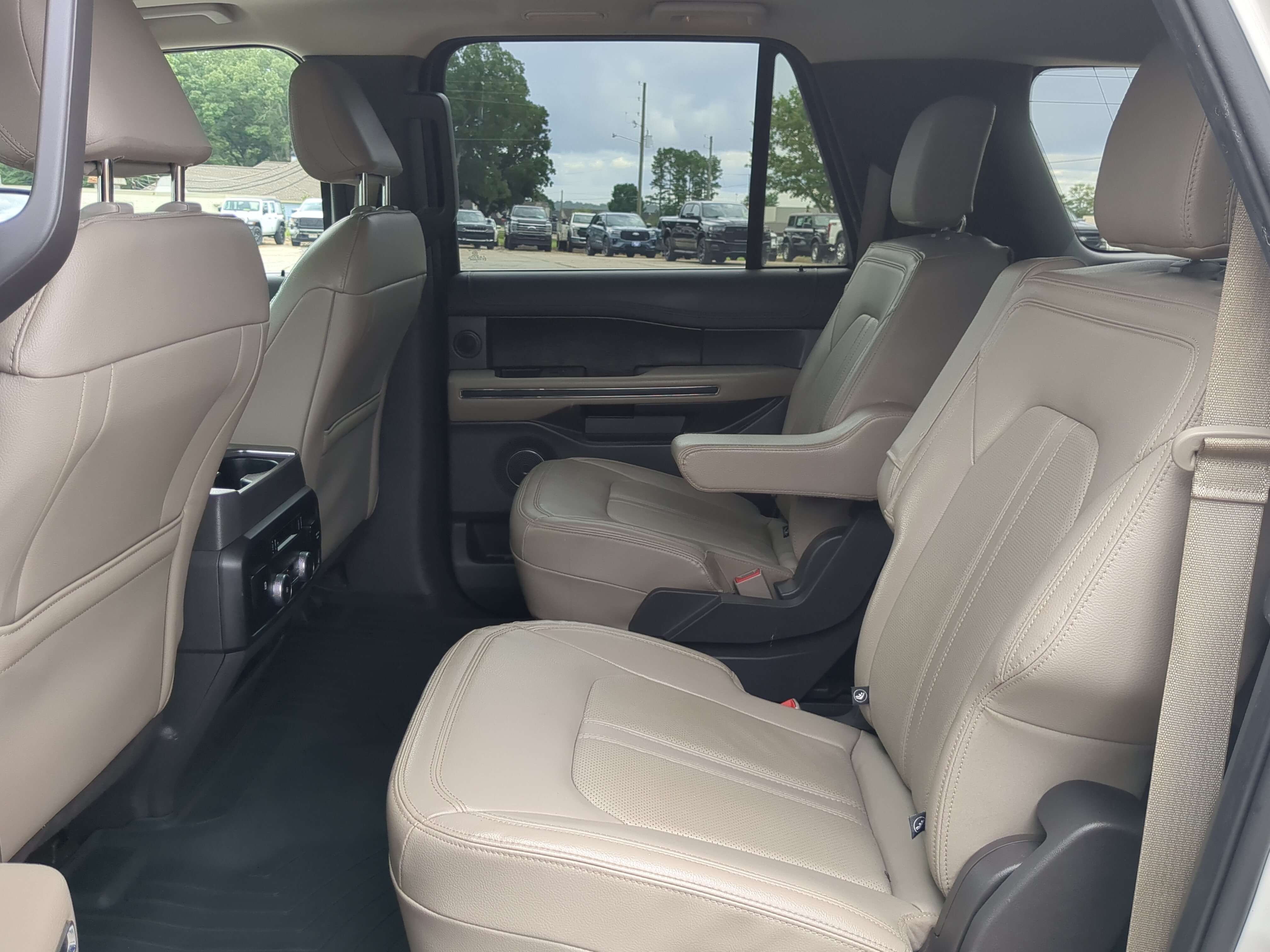 Certified 2021 Ford Expedition Max Limited AWD/4WD image 12