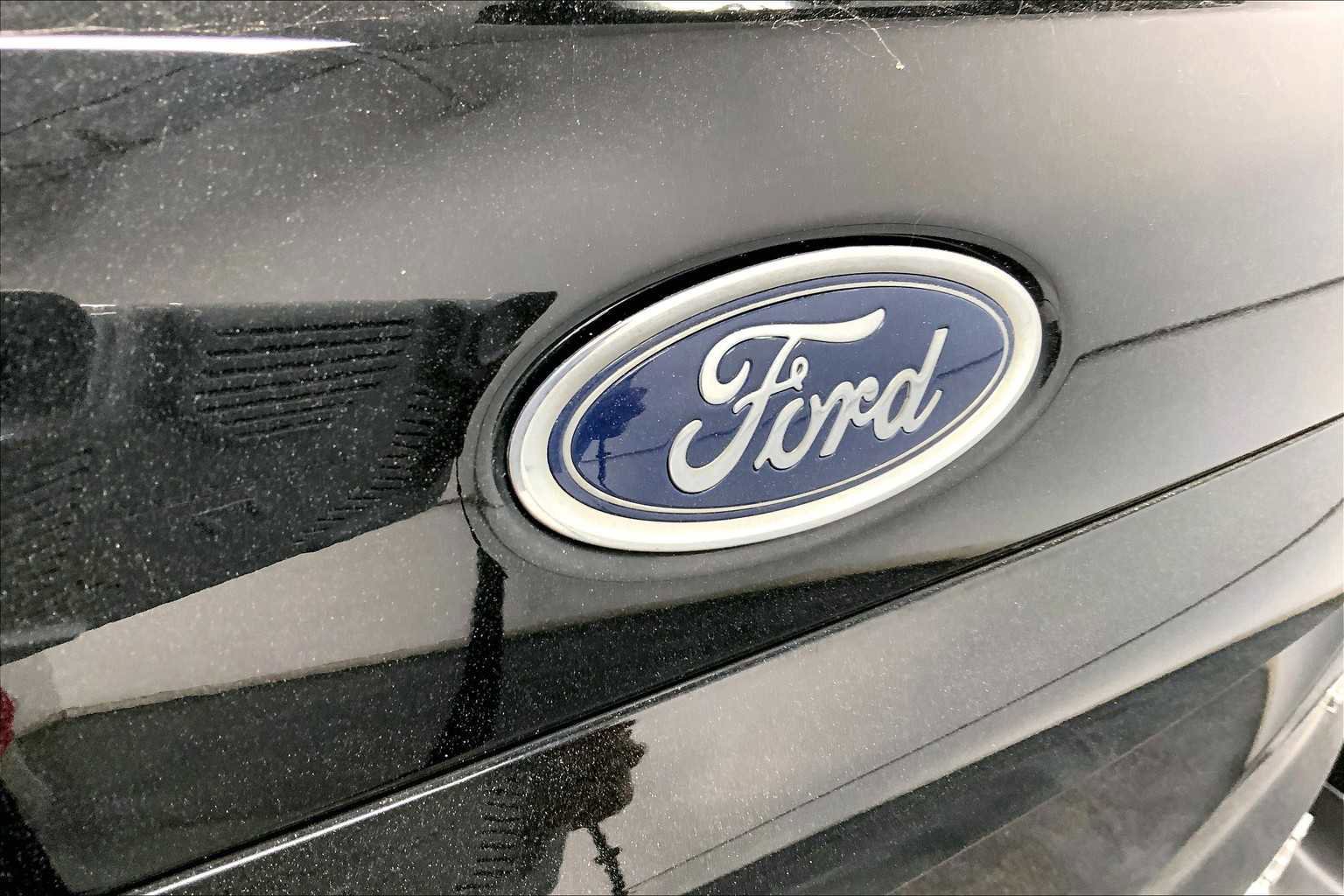 Certified 2022 Ford EcoSport SE w/ SE Convenience Package image 11