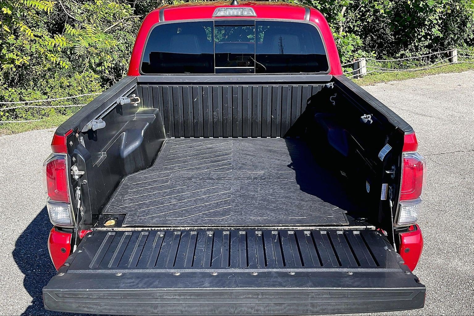 Used 2021 Toyota Tacoma TRD Off-Road w/ TRD Premium Off Road Package AWD/4WD image 35