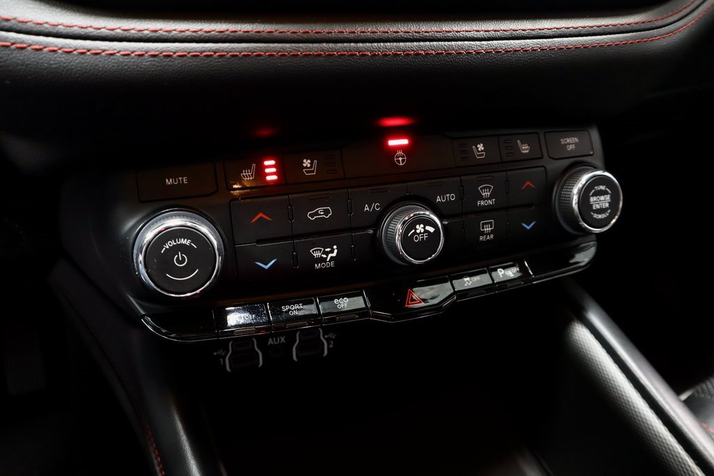 Used 2023 Dodge Durango GT image 37